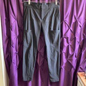 Women’s Black Athleta Wander Stash Skinny Pant Size 8 Dress Casual 6 Pockets